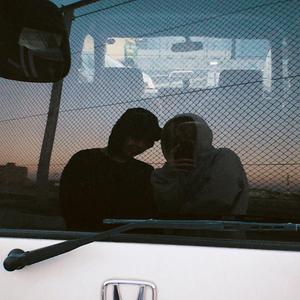 男生将困困申请女生的定眼视频网站
