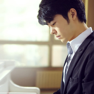 男生将困困申请女生的定眼视频网站
